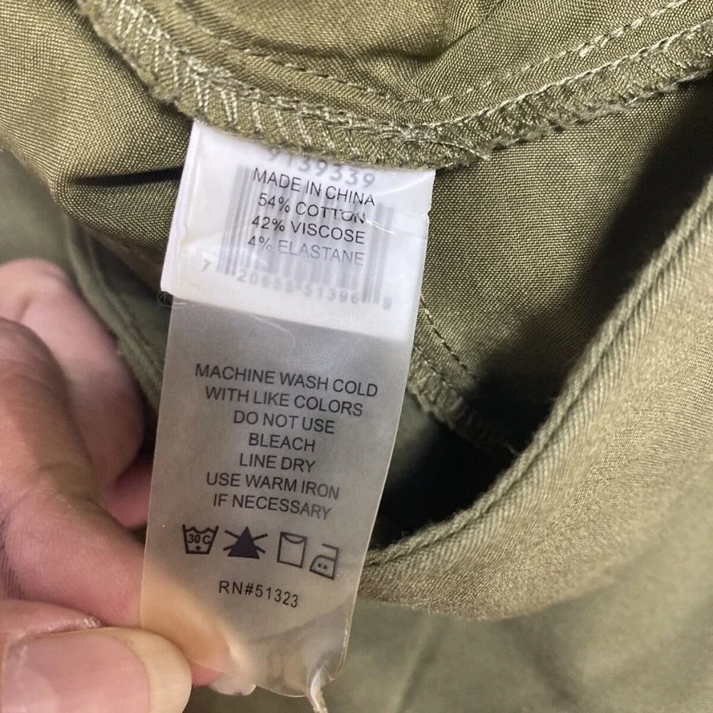 Vince Camuto Olive Green Shorts Career Casual Pockets Size‎ 0